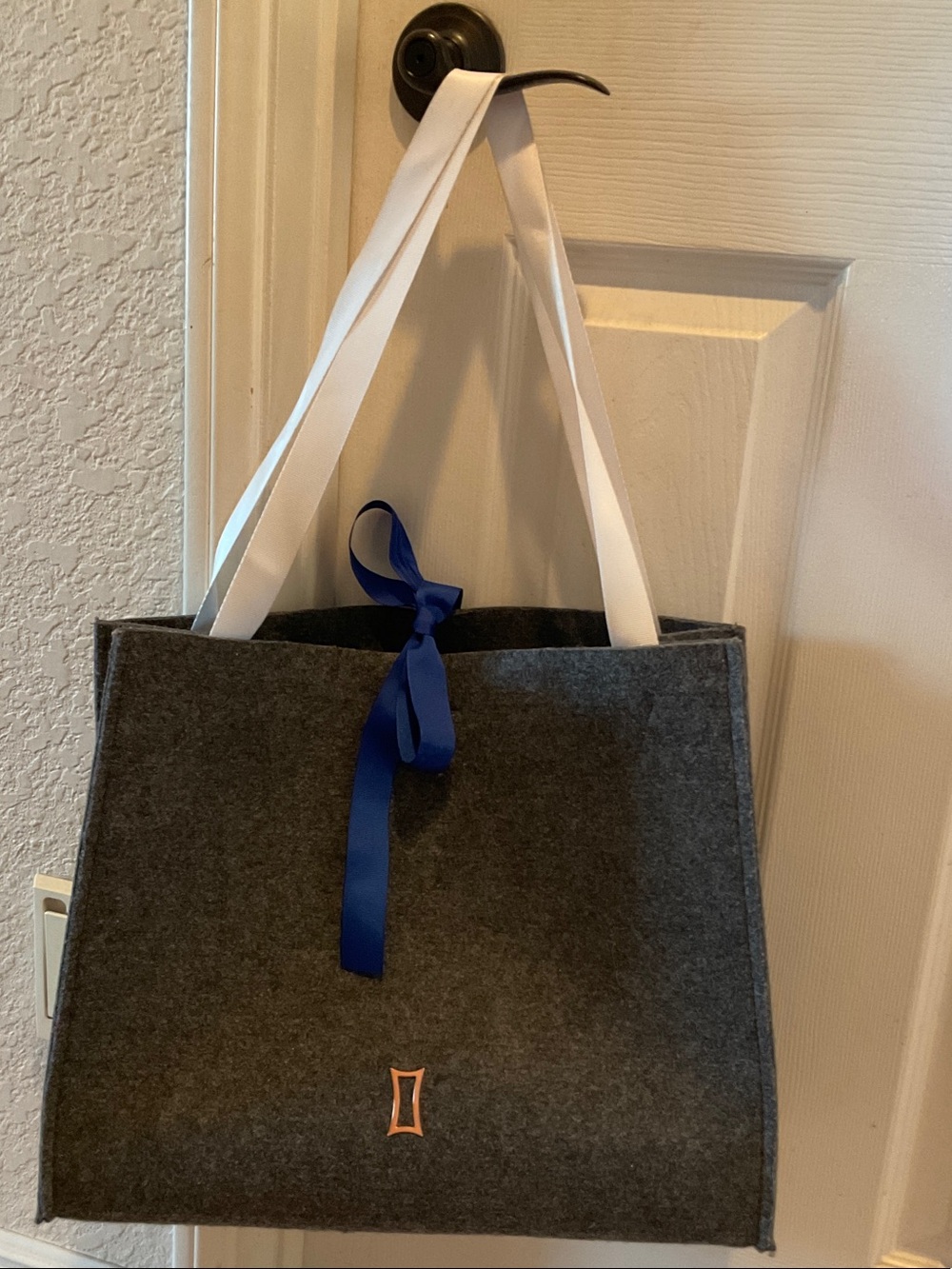 Kit and Ace Gray Felt Tote with White Straps and Blue Ribbon